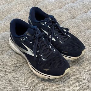 Brooks Ghost 15 size 8.5M
